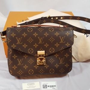 Louis Vuitton Pochette Metis